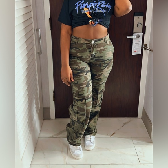Camo pants - Picture 1 of 2